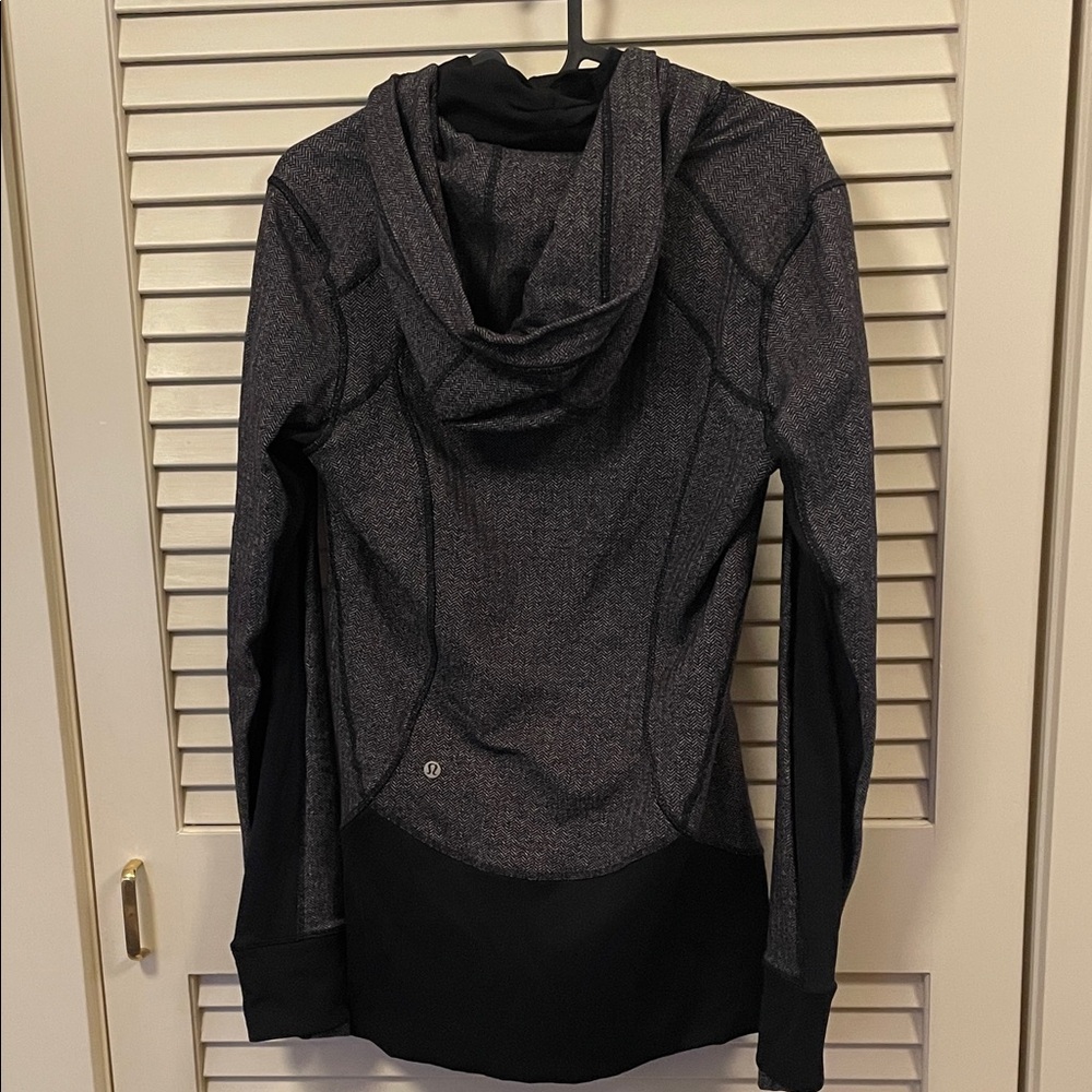 lululemon athletica Black and Gray Utility Jacket - Picture 6 of 8